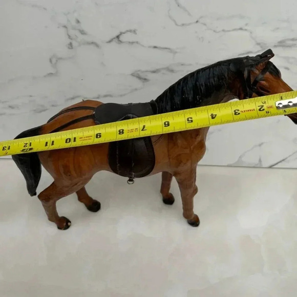 Vintage Collection Leather Statue Horse With Saddle Brown Size 13"H - Picture 3 of 10